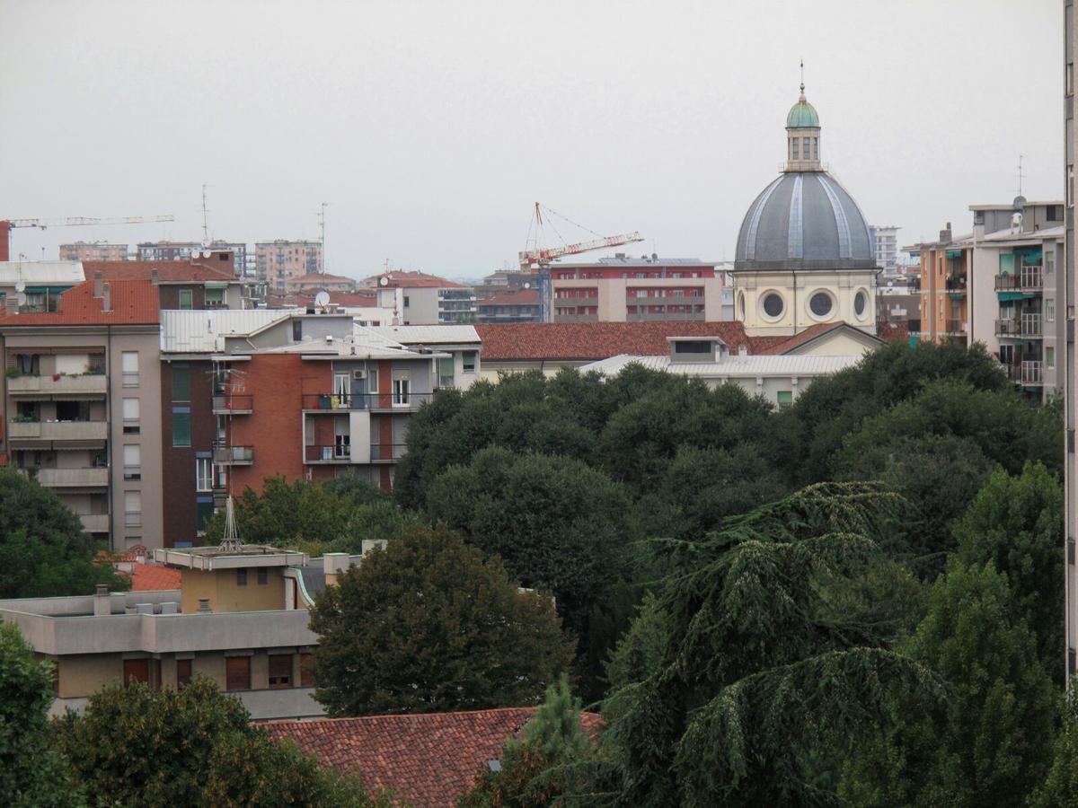 Aparthotel Residenze Italia Sesto San Giovanni Esterno foto